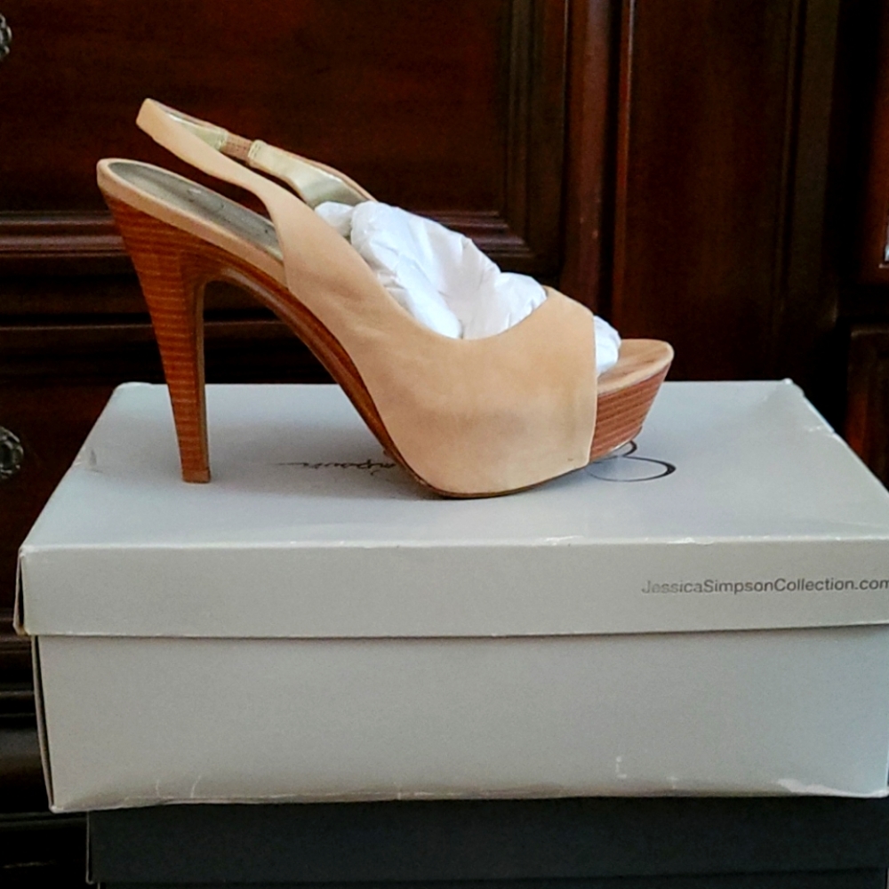 Jessica Simpson size8